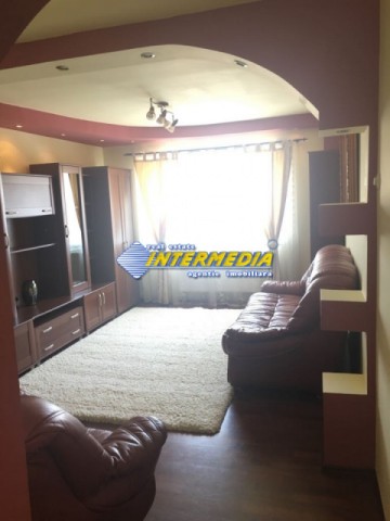 3-camere-decomandat-mobilat-si-utilat-in-centru-10